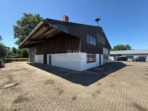 Lagerhalle mit sehr großzügiger Gewerbefläche - Halle in Ellerau