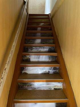 Treppe zum DG - 