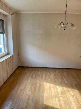 Zimmer 1 EG - Reihenendhaus mit 100,00 m&sup2; in Regis-Breitingen zum Kaufen