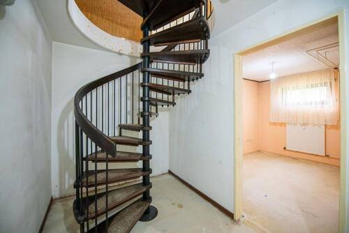 Hobbyraum/ Zugang aus Wohnung - 