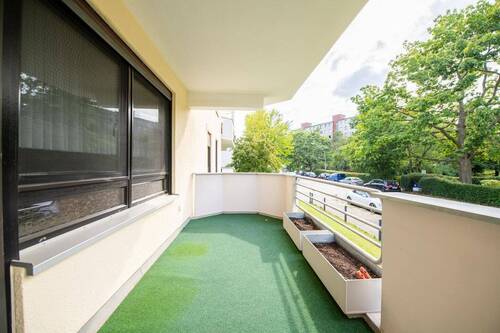 Balkon - 3 Zimmer Etagenwohnung in Berlin