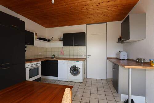 ausreichende Arbeitsflächen - 