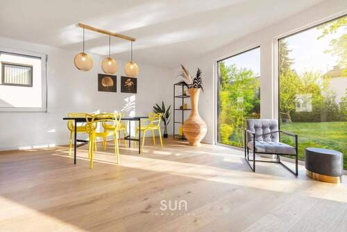 EG: WOHN-/ESSZIMMER - 