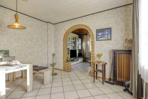 Esszimmer linke Haushälfte - 