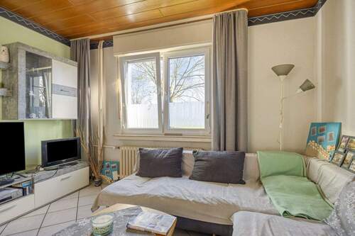 Wohnzimmer linke Haushälfte - 