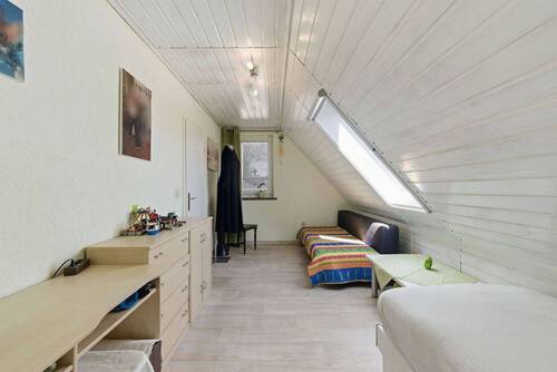 Kinderzimmer und/oder Büro - 