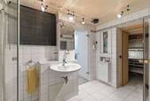 Sauna und Bad mit Dusche - 