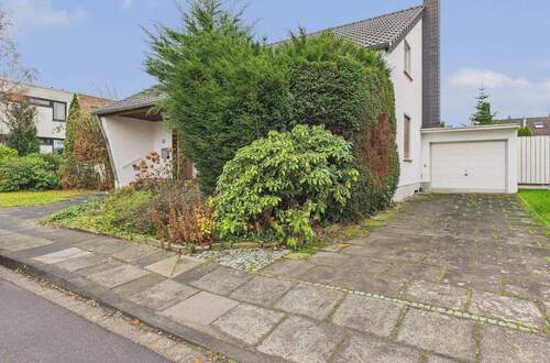 Außenansicht mit Garage - 5 Zimmer Einfamilienhaus zum Kaufen in Meckenheim