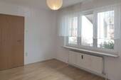 Zimmer im Altbau (EG) - 
