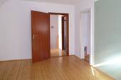 Zimmer im Altbau (OG) - 