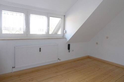 Zimmer im Altbau (OG) - 