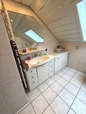 Hauptbadezimmer 2.Obergeschoss - 