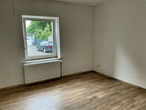 Erdgeschoßwohnung - 
