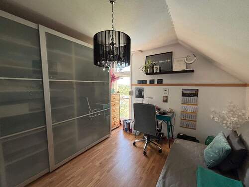 Büro / Kinderzimmer - 