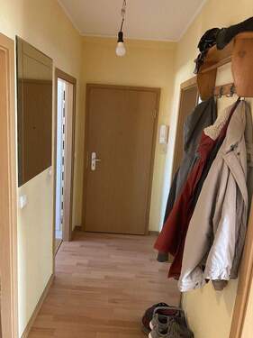 Flur - 3 Zimmer Etagenwohnung in Potsdam