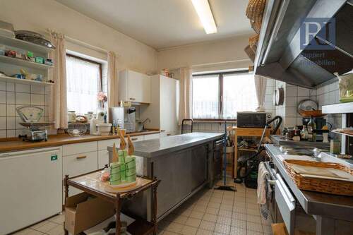 Küche - Hotel, Pension, Gasthof in Abtswind zum Kaufen