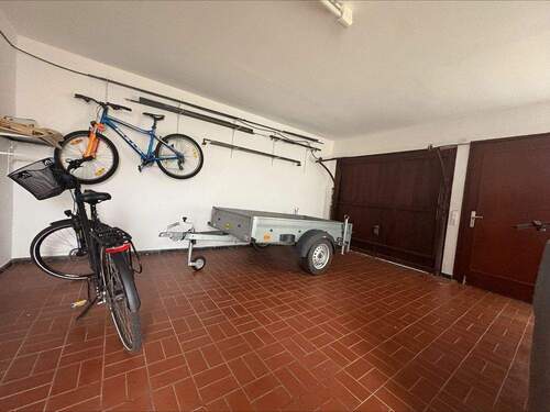 Garage - 