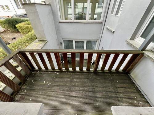 Balkon am Dienstraum (Raum 12) - 