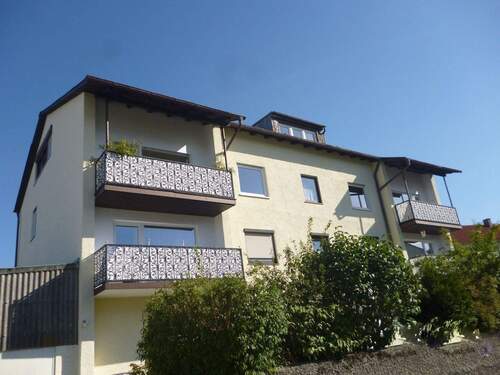 Südansicht mit Balkon im 1. OG - 