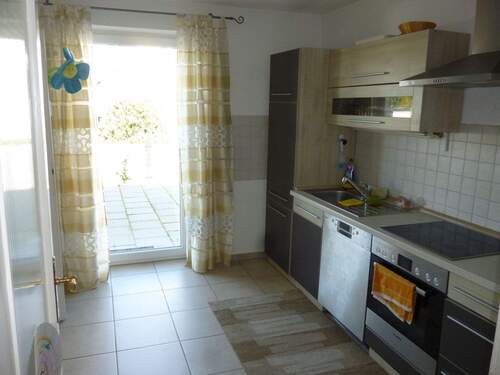 Küche mit Ausgang Dachterr. EBK vom Vormieter - 