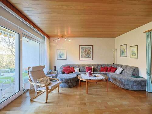 Lichtdurchfluteter Wohnbereich - 