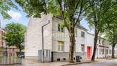 Außenansicht 2 - Charmantes Mehrfamilienhaus - mit Ausbaupotenzial am Innenhafen