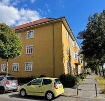 Ruhige 2-Zimmer Wohnung in der 1. Etage, mit Einbauküche und Bad mit Badewanne - Berlin Adlershof