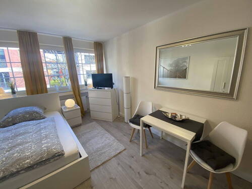 Bild 1 - Schicke Single Wohnung (möbliert) nähe urbanes Stadtquartier 'le flair'
