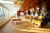 Bar/ Café - 
