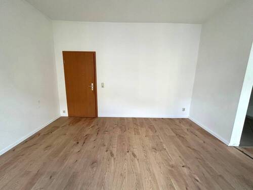 WhatsApp Image 2025-09-16 at 10.12.44(2) - 3 Zimmer Etagenwohnung in Gera