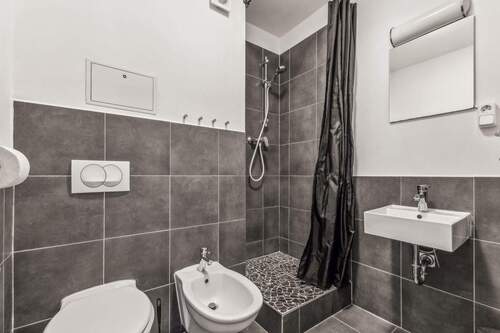 Badezimmer - Bezaubernde Wohnperle - sofort verfügbar