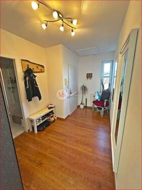 Flur - 2 Zimmer Etagenwohnung in Neuss