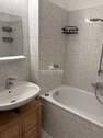 Bad mit Wanne - 