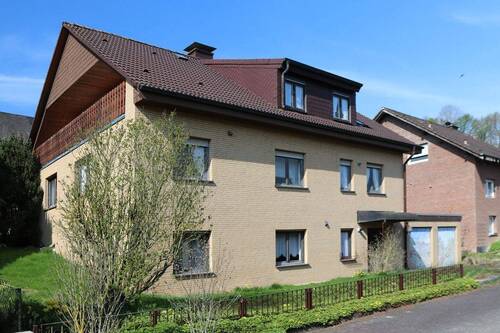 Freistehendes Zweifamilienhaus - 3 Zimmer Mehrfamilienhaus, Wohnhaus zum Kaufen in Büren / Siddinghausen