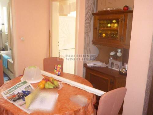 Ansicht - 4 Zimmer Etagenwohnung zum Kaufen in Neutraubling