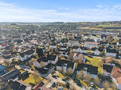 WEG mit vier Häusern - 