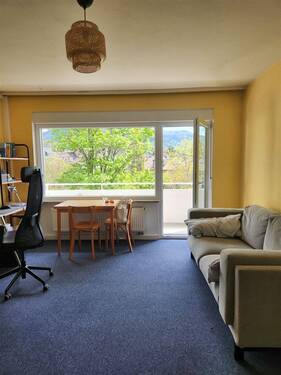 Zimmer/Zugang Balkon - 1 Zimmer Etagenwohnung zum Kaufen in Heidelberg