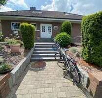 Einfamilienhaus in Rellingen - Winkelbungalow mit ausgebautem Dachgeschoss