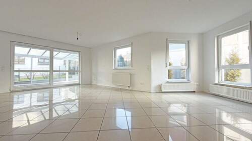 Wohnen - 4 Zimmer Etagenwohnung zum Kaufen in Reutlingen