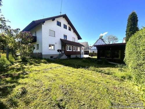 Garten Süd-Ost - 9 Zimmer Etagenwohnung in Laichingen-Feldstetten