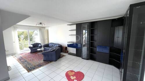 Wohnbereich - 3 Zimmer Etagenwohnung zum Kaufen in Kelkheim (Taunus)