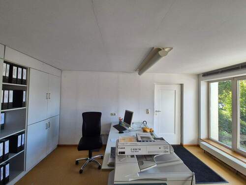 Büroraum 2 EG / Eingang - 