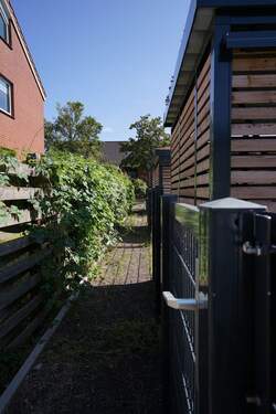 Tor zum Garten vom Wirtschaftsweg - 