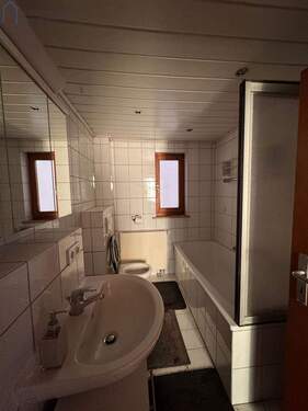 Bild 3 - 5 Zimmer Einfamilienhaus in Neuenstein