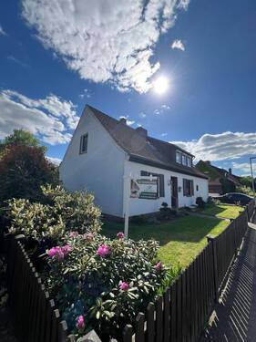 Haus Front Seite - 5 Zimmer Einfamilienhaus zum Kaufen in Neuenkirchen
