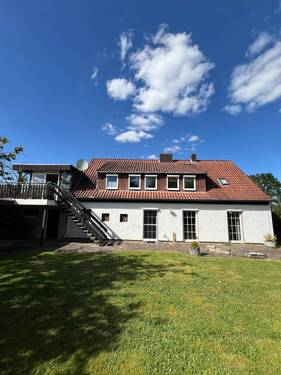 Haus Hinten - 