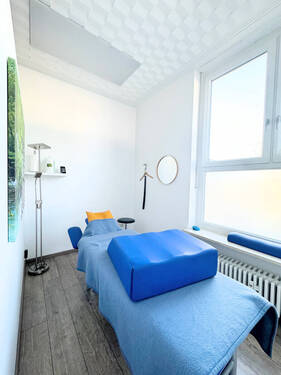 1. Behandlungsraum - 5 Zimmer Büro in Baldham