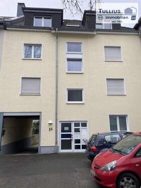 Ansicht - 2-Zimmerwohnung mit Balkon, Einbauküche und Stellplatz - Nähe Klinikum !