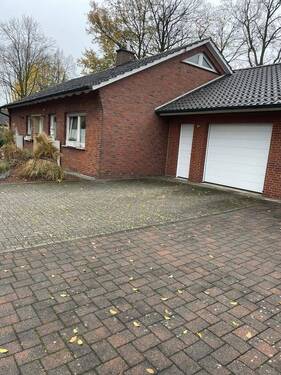 Garage mit Stellplatz - 5 Zimmer Bungalow zum Kaufen in Nottuln-Appelhüslen