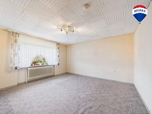 RE/MAX Immobilien DeLux Einfamilienhaus Merzig-Besseringen Schlafzimmer - 